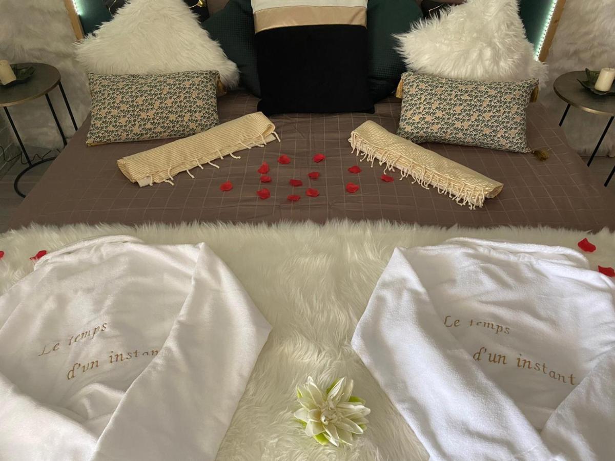 Suite Romantique Le Temps D'Un Instant Loveroom Hammam Jacuzzi Piscine Villeneuve  Екстериор снимка