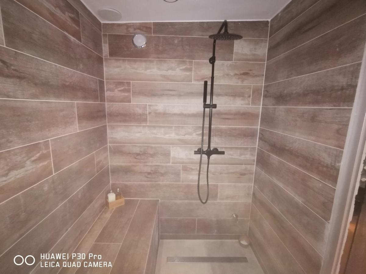 Suite Romantique Le Temps D'Un Instant Loveroom Hammam Jacuzzi Piscine Villeneuve  Екстериор снимка