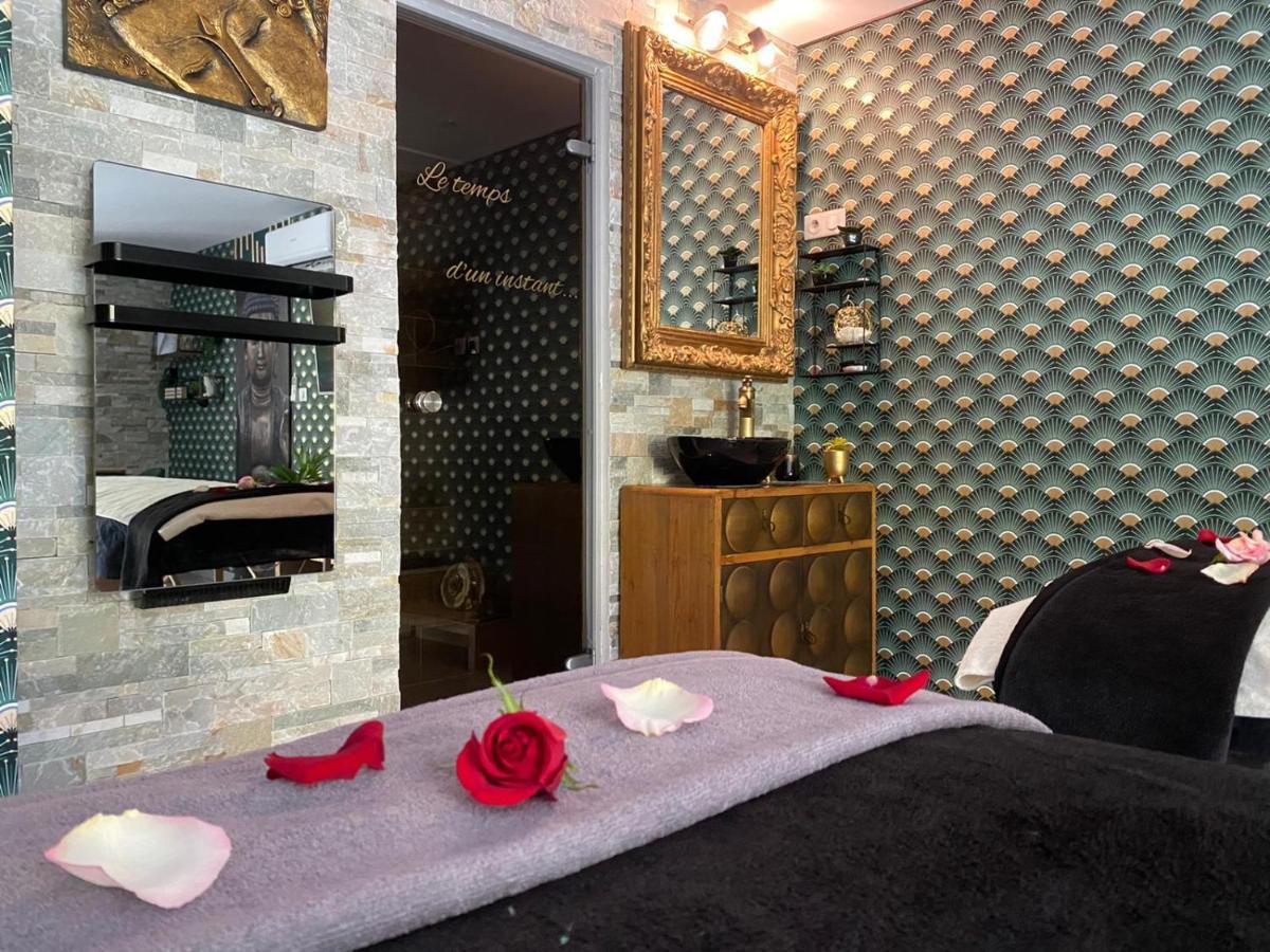 Suite Romantique Le Temps D'Un Instant Loveroom Hammam Jacuzzi Piscine Villeneuve  Екстериор снимка