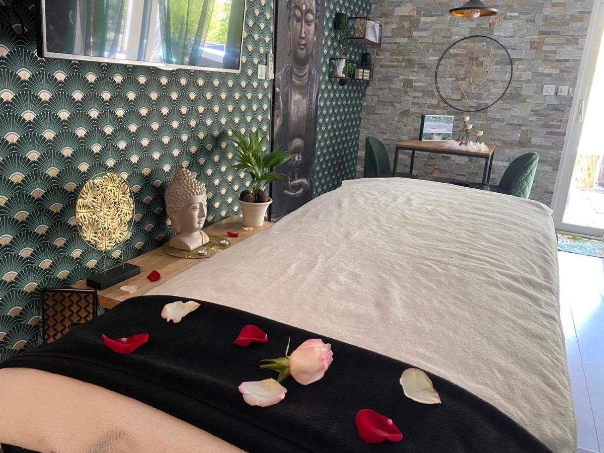 Suite Romantique Le Temps D'Un Instant Loveroom Hammam Jacuzzi Piscine Villeneuve  Екстериор снимка