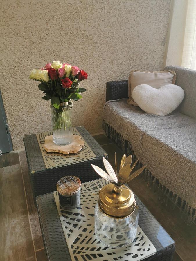 Suite Romantique Le Temps D'Un Instant Loveroom Hammam Jacuzzi Piscine Villeneuve  Екстериор снимка