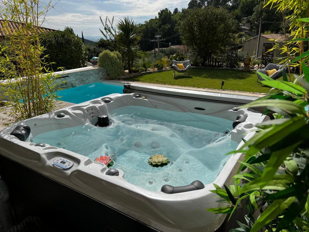 Suite Romantique Le Temps D'Un Instant Loveroom Hammam Jacuzzi Piscine Villeneuve  Екстериор снимка