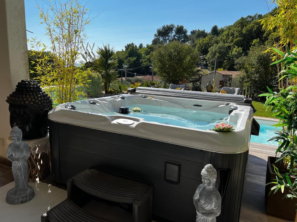 Suite Romantique Le Temps D'Un Instant Loveroom Hammam Jacuzzi Piscine Villeneuve  Екстериор снимка